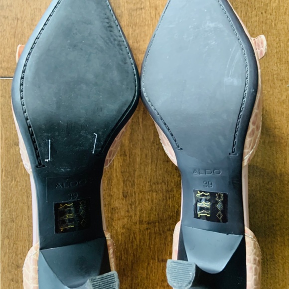 Vintage Pink Salmon Genuine Leather Shoes with Pointed Toes - Picture 5 of 7